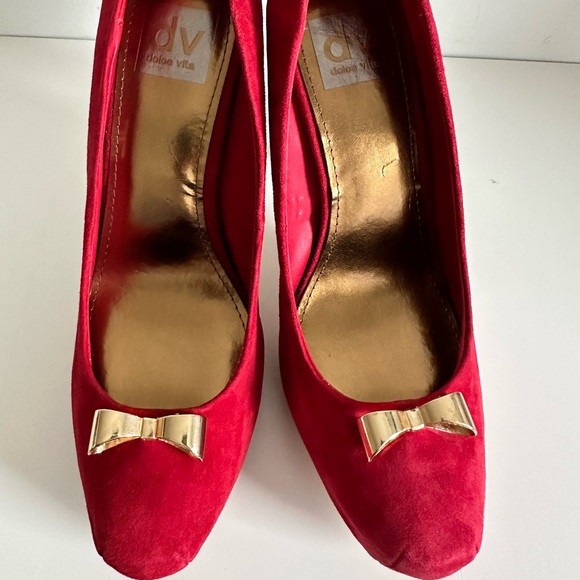 NEW DOLCE VITA Suede Red Bow Platform Pumps Heels - Picture 2 of 5